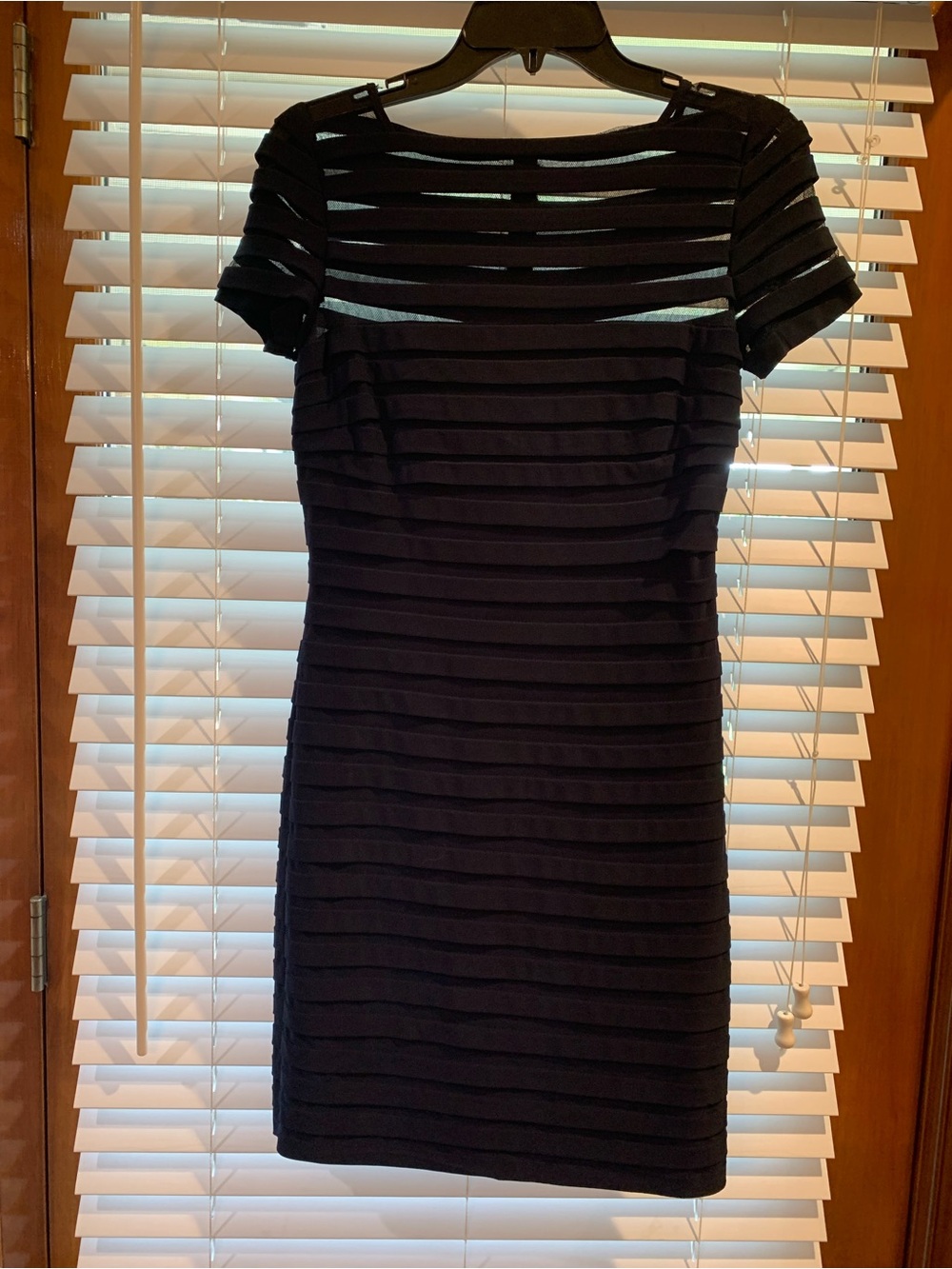 Adrianna Papell Dress Size 4 Womens Mesh  Sleeve Illusion Banded Sheath Navy